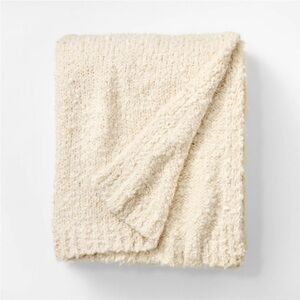 STUDIO MCGEE NWT boucle throw blanket -cream